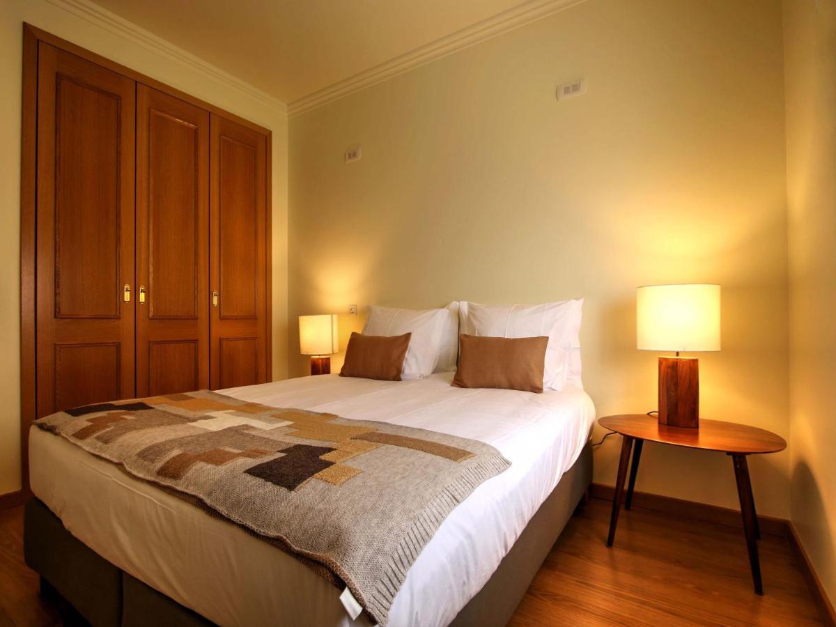Balcony With View, Private Garage, An Elevator Apartment Setubal Ngoại thất bức ảnh