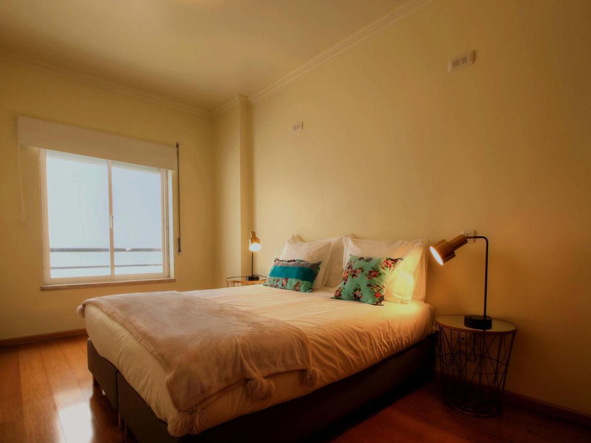 Balcony With View, Private Garage, An Elevator Apartment Setubal Ngoại thất bức ảnh