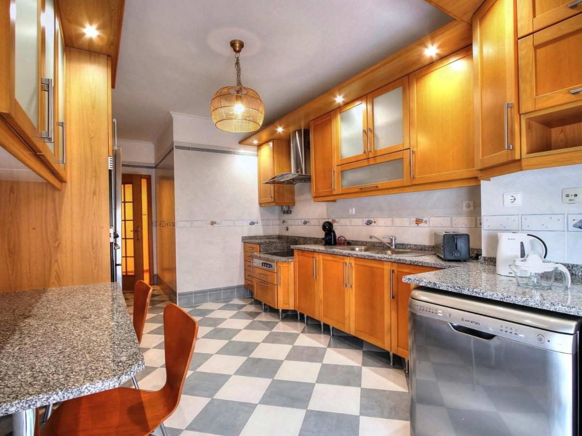 Balcony With View, Private Garage, An Elevator Apartment Setubal Ngoại thất bức ảnh